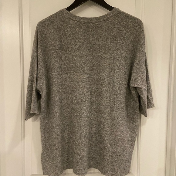 Zara Soft Grey Sweater - Picture 2 of 4
